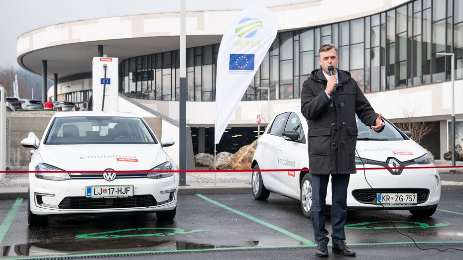Odprtje najsodobnejšega centra za polnjenje električnih vozil z e-polnilnicami na Dolenjskem (4)_Gregor Macedoni, župan  MO Novo mesto