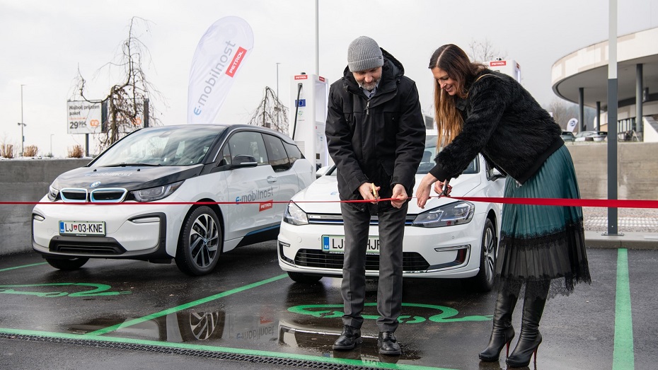 Odprtje najsodobnejšega centra za polnjenje električnih vozil z e-polnilnicami na Dolenjskem (5)