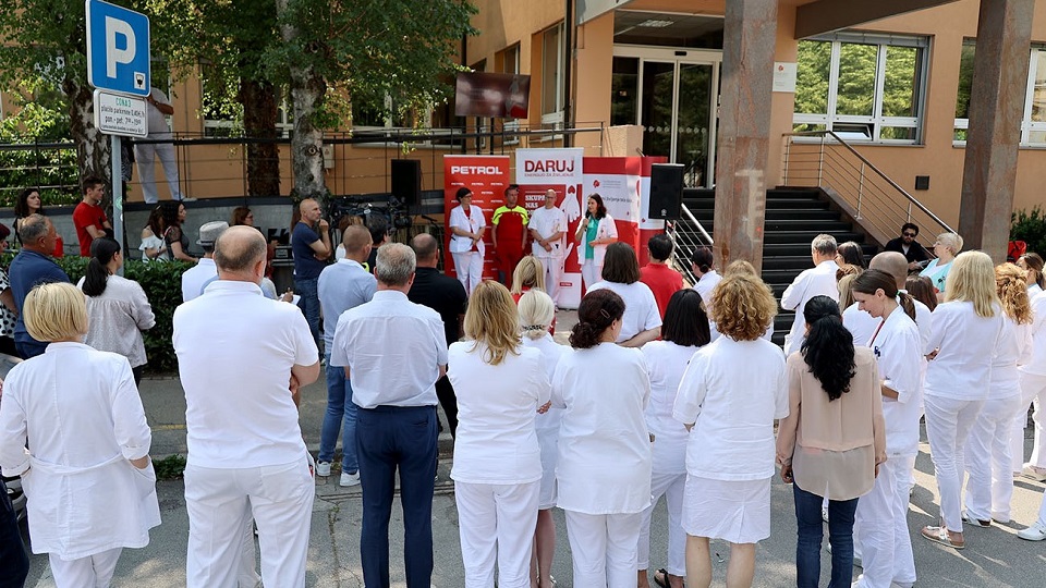 On Slovenian Blood Donor Day: “Your blood saved my life, please donate blood too!”2