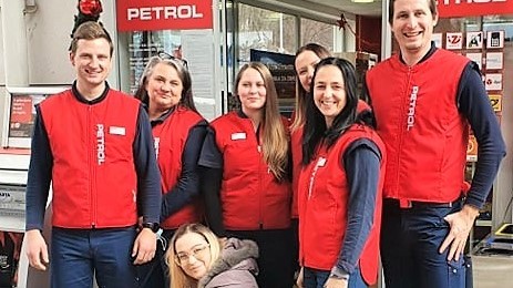 Na PM Prevalje obdarili še mačje ljubljenčke